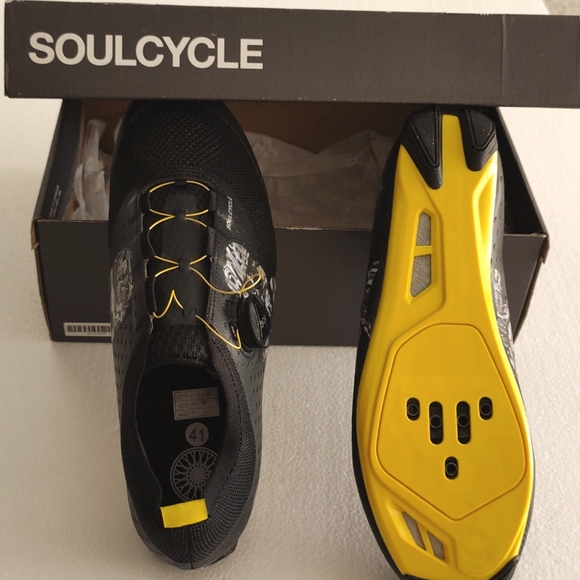 Soul Cycle Legend 2.0/ Size 41 (8-USMen's)also fits as Women size... READ! - Picture 2 of 9